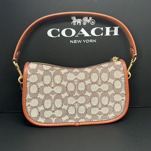 NWT Coach Disney X Coach Swinger Bag In Signature Textile Jacquard Mickey Mouse - Picture 11 of 15